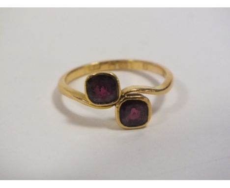 A HALLMARKED 22 CARAT GOLD TWIN RUBY STYLE&nbsp;DRESS RING