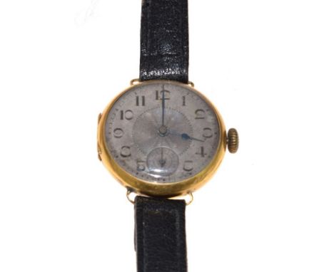Gentleman's vintage 18ct gold cased dress watch, the white metal dial with engine turned decoration, Arabic numerals and subs