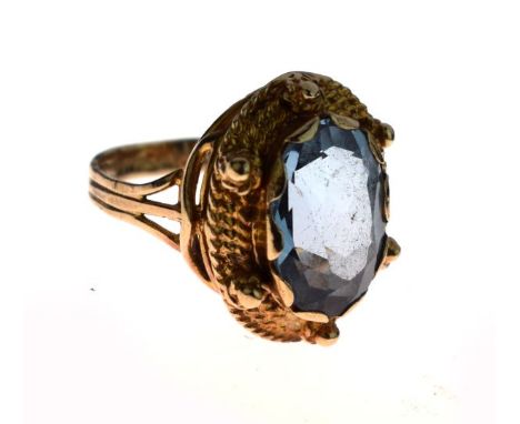 9ct gold oval spinel set dress ring, size K   Condition: 