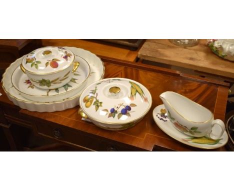 Small quantity of Royal Worcester 'Evesham' pattern tableware   Condition: 