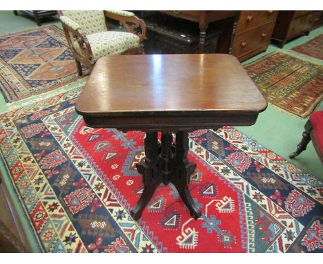 A Victorian round cornered top lamp table on a carved base and outswept legs, 73cm x 61cm x 46cm    