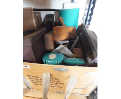 A BOX OF WOOD WORKING TOOLS ETC