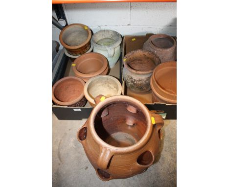 TWO TRAYS OF CERAMIC PLANT POTS TO INCLUDE A STRAWBERRY POT