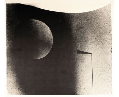 RUPPRECHT GEIGER (1908 - 2009, München) schwarz - weißLithographie auf Velin. 1952.42 x 48 cm (50 x 65,4 cm). Signiert "R. Ge