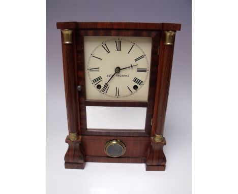 A 'SETH THOMAS' AMERICAN MANTEL CLOCK, wooden case, eight day movement, visible pendulum, H 36.5 cm (key & pendulum)