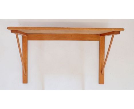 An Ercol lightwood display shelf, 107cm wide 