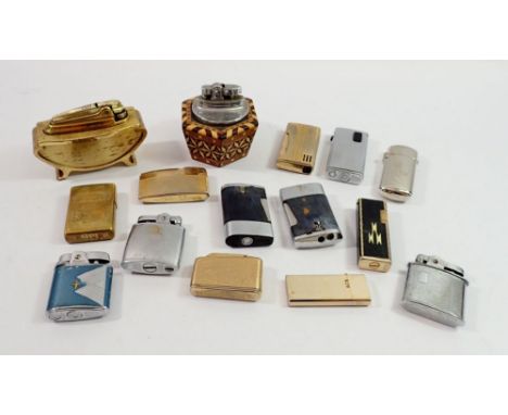 A box of cigarette lighters including Zippo, Ronson etc. 