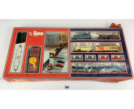 Boxed Lima Trains Car-Unloading System