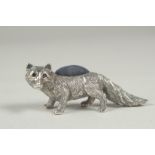 A silver fox pin cushion, 6cm.