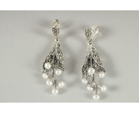 A PAIR OF SILVER, PEARL, MARCASITE DROP EARRINGS.