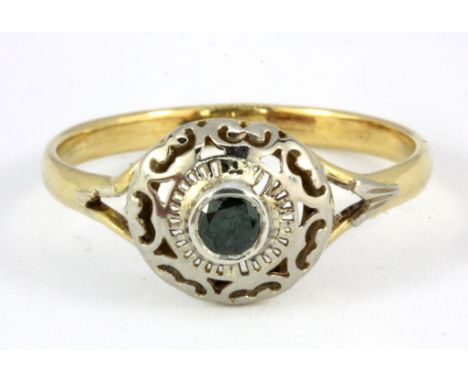 An 18ct yellow gold ring set with a brilliant cut fancy green diamond, (R).