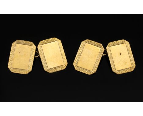 A Gentleman's - Bright Cut Pair of 9ct Gold Cufflinks. Fully Hallmarked for Birmingham 1925. 3.1 grams. Excellent Condition. 