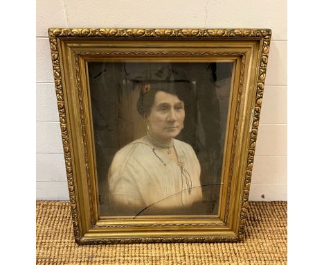 A portrait print of a lady (Frame size 55cm x 64cm)Condition Report Glass cracked&nbsp;