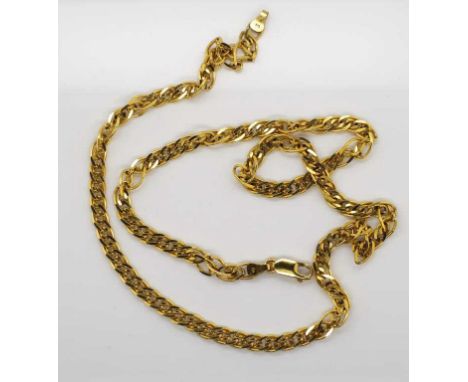 9ct  gold double curb link chain marked 9k Approx 14 grams, 47cm Length