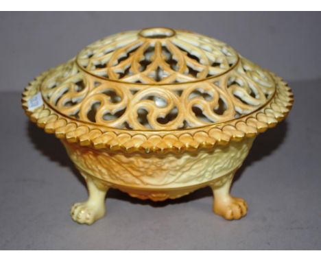 Vintage Royal Worcester flower bowl reticulated top, with blush ivory body, on three paw feet, marked to base and # 846. Diam