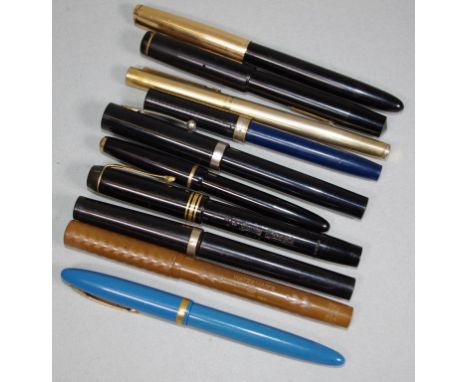Ten various vintage fountain pens to include Waterman and Sheaffer, some with 14k nibs