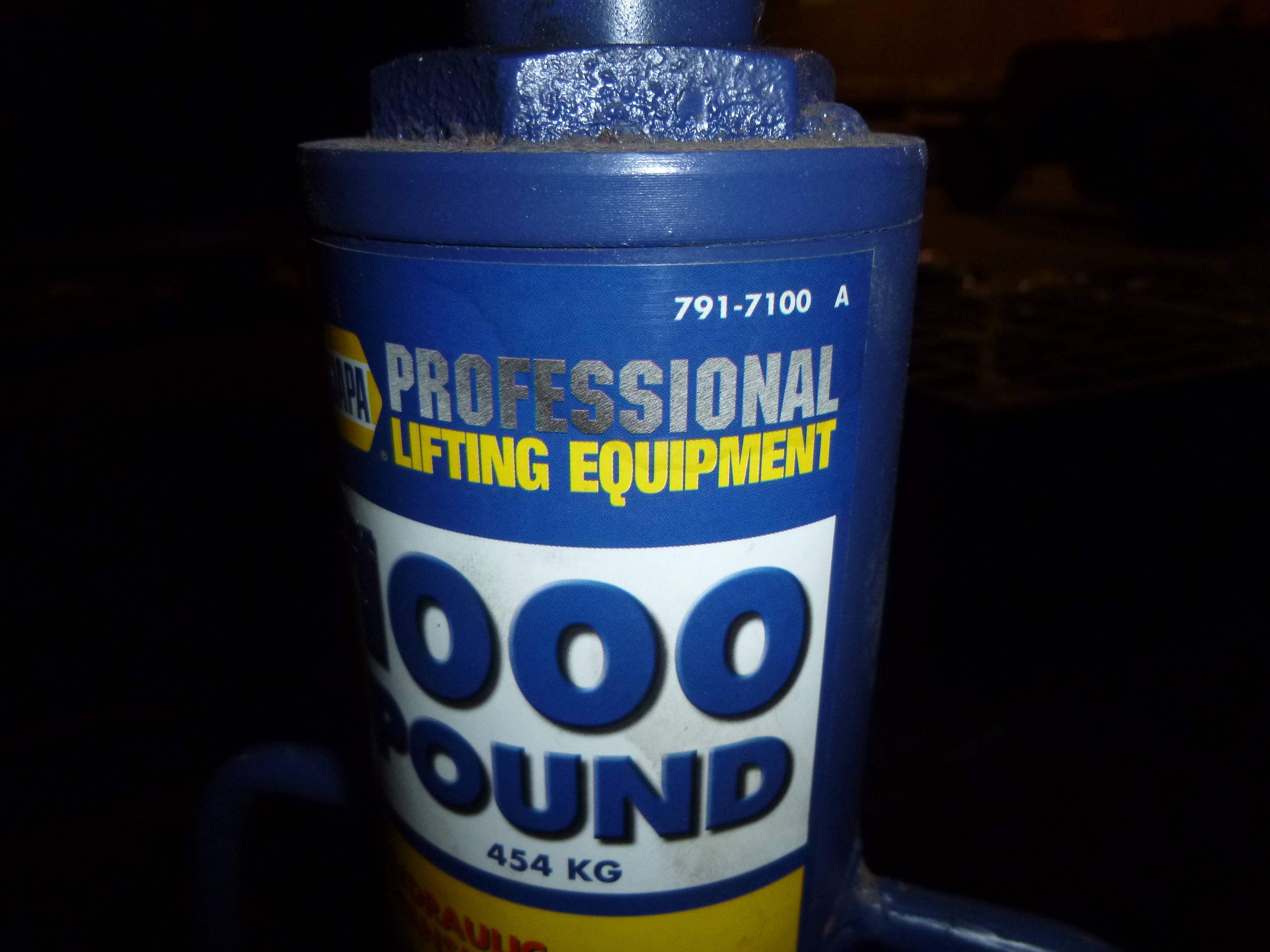 Napa Transmission jack model 7917100, 1000lb transmission jack