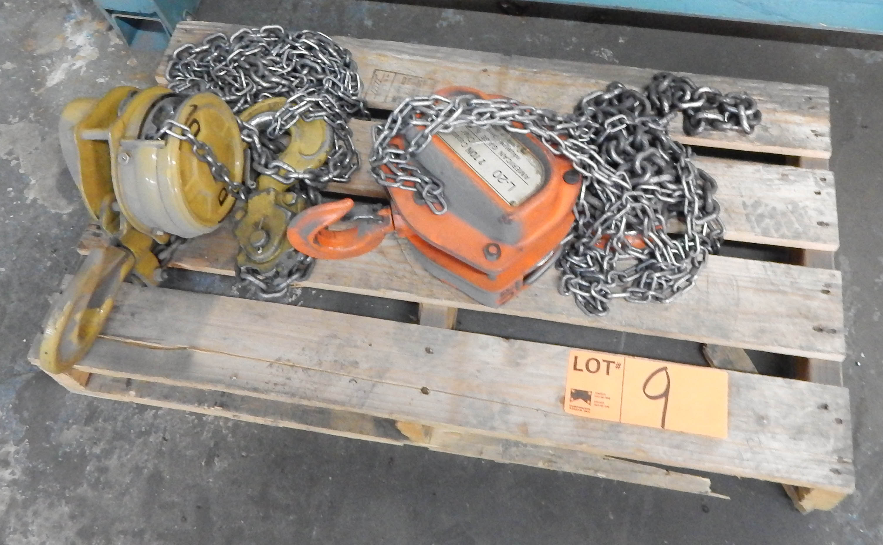 LOT/ (2) 1 TON CHAIN FALLS