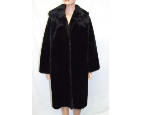 Ladies Courtaulds Cortelle Vintage Black Faux Fur Coat, approx. size 16/18 