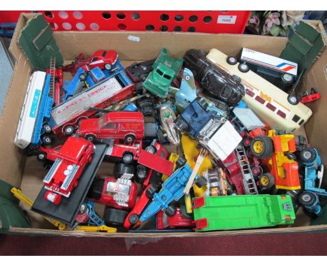 A large collection of diecast models to include Corgi, Dinky, Matchbox, Tonka, Lone Star etc. 1 Box