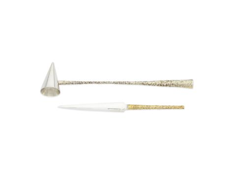 STUART DEVLIN: a cased set of six silver-gilt table knivesLondon 1973Flare pattern slightly faceted with textured surface, st