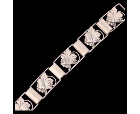 K LYKKE P - an Art Deco Danish silver floral panel bracelet, band width 17.9mm, 19cm, 21g . Condition Report: No damage or re