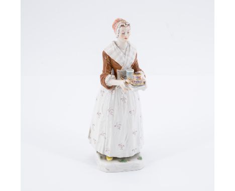 KLEINES SCHOKOLADENMÄDCHEN.  Meissen. Datierung: 20. Jh. Meister/Entwerfer: Entwurf nach Jean-Etienne Liotard (1702-1789). Te