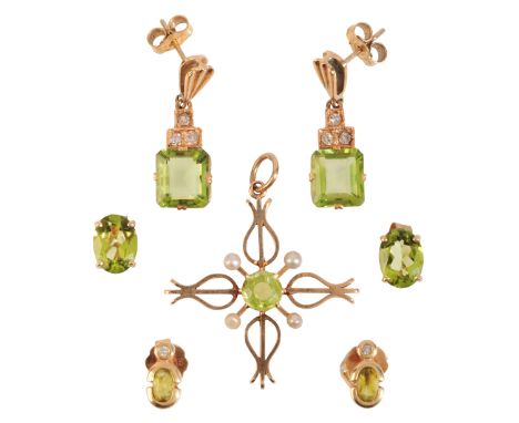 A COLLECTION OF PERIDOT JEWELLERY&nbsp;including a pair of peridot and diamond drop earrings in 9ct gold, each set with step 