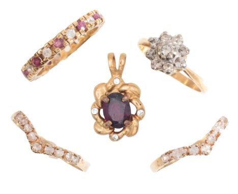 A COLLECTION OF JEWELSincluding a diamond cluster ring in 18ct gold, set with a cluster of round brilliant cut diamonds, full