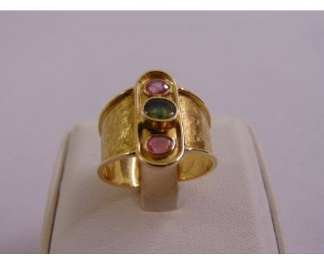 18ct yellow gold ring set with semi precious stones, approx total weight 4.4g