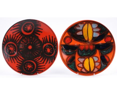 2 Poole Delphis pattern plates, 
10.5" across, (2).
