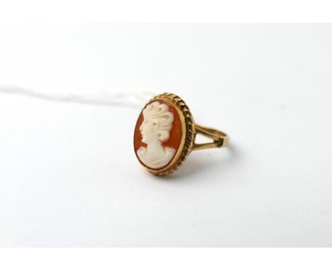 9 ct gold cameo ring 