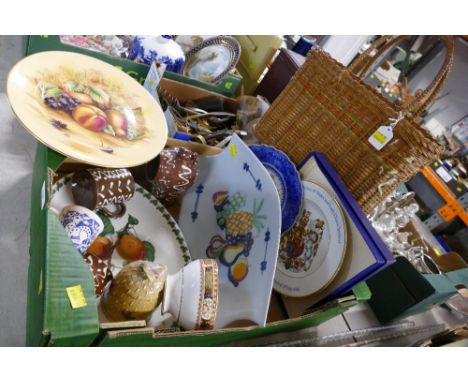 Box of wicker hamper, Aynsley Orchard Gold fruit pattern plate with purple back stamp, Buchan Brittany patterned table centre