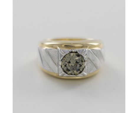 This ring is electroplated 14k white and yellow gold with a round clear CZ stone. Size 8. Dimensions: See DescriptionConditio