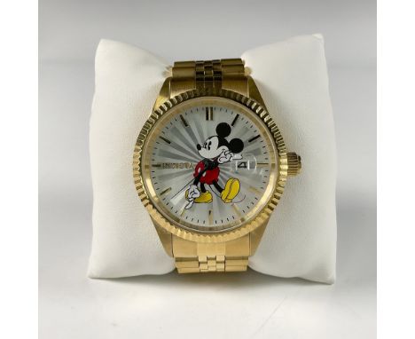 Awesome Disney Invicta limited edition collection series men's watch featuring Mickey Mouse on the dial with his white gloves