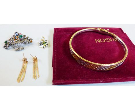 An 18ct gold and enamel fob for Caius College Cambridge, 1.8gms, a pair of 9ct gold earrings, a brooch and a bracelet