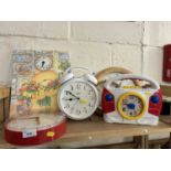 Mixed Lot: Various assorted clocks, clock radio etc
