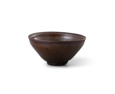 A JIAN KILNS'HARE'S-FUR' TEMMOKU BOWL南宋 建窯兔毫盞China, Southern Song Dynasty (1127–1279)This heavily potted bowl has a groove be