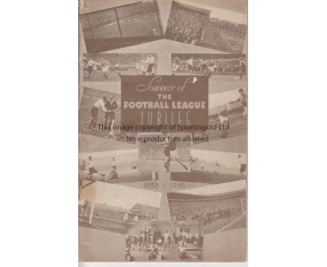 ARSENAL V. TOTTENHAM 1938 FL JUBILEE    Programme for the match at Arsenal 20/8/1938. Very small paper loss from the top of t