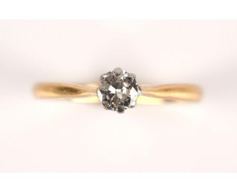 Single stone old cut diamond ring, with an estimated diamond weight 0.32 carats, mounted in 18 ct yellow gold and platinum, r