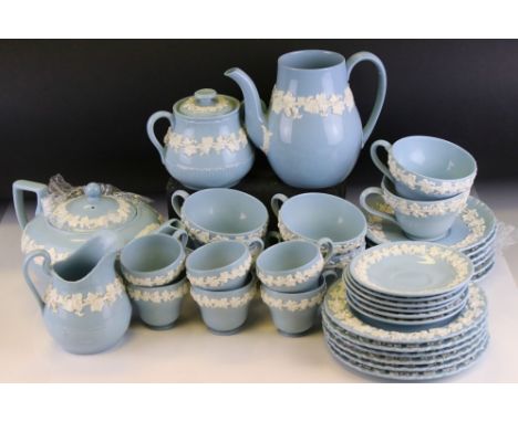 Wedgwood of Etruria &amp; Barlaston Queen's ware part Tea / Coffee Service including Tea pot, Coffee pot (lacking lid), 6 Tea