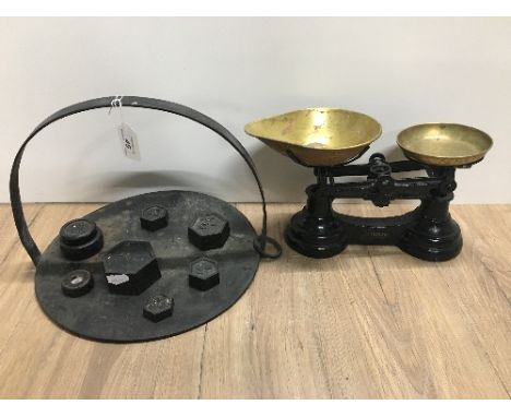 VINTAGE LIBRASCO WEIGHING SCALES