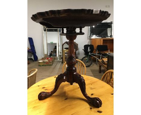 HARDWOOD CARVED & TURNED TRIPOD TABLE WITH PIECRUST TOP & BIRDCAGE SUPPORT 67 CM H