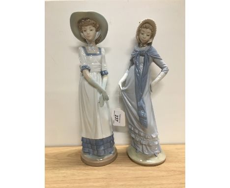 PAIR NAO FIGURINES OLD FASHIONED LADIES