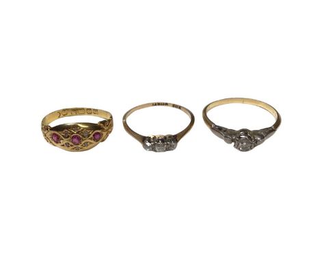 Antique 18ct gold ruby and diamond ring, size K, together with an 18ct gold diamond three stone ring in platinum setting, siz
