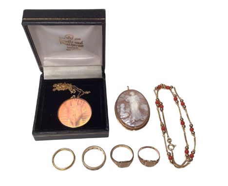 Group of jewellery to include a 9ct gold coral bead necklace, Italian carved shell cameo brooch in 9ct gold mount, gold mount