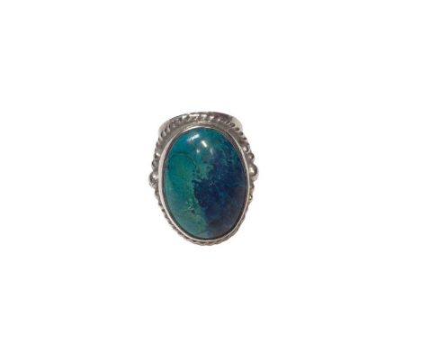 Good quality handmade silver and gem set ring with an oval polished blue/ turquoise cabochon stone and cabochon garnet to rev