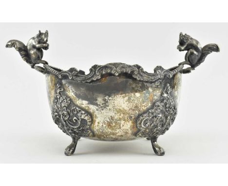 A vintage 20th century silver plate EPNS nut / fruit bowl by Rockford, America. The deep round bowl decorated with foliate ri