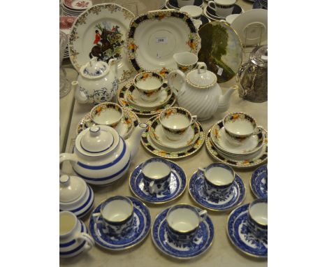 Ceramics - six willow pattern cups and saucers; a Royal Vale part tea service, bread and butter plate, teapots etc (qty)