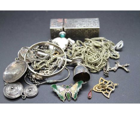 Assorted silver and white metal jewellery to include chains, child's bangle, lipstick holder, etc